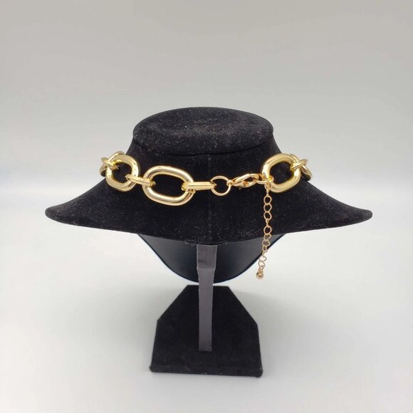 Authentic Louis Vuitton Lock and Key Gold Color with Gold Plated Chain Necklace - Picture 3 of 13